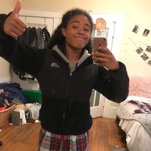 Meet your Posher, Simone